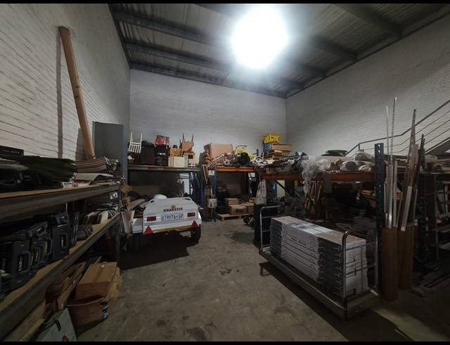178M² FACTORY FOR SALE IN CITY DEEP